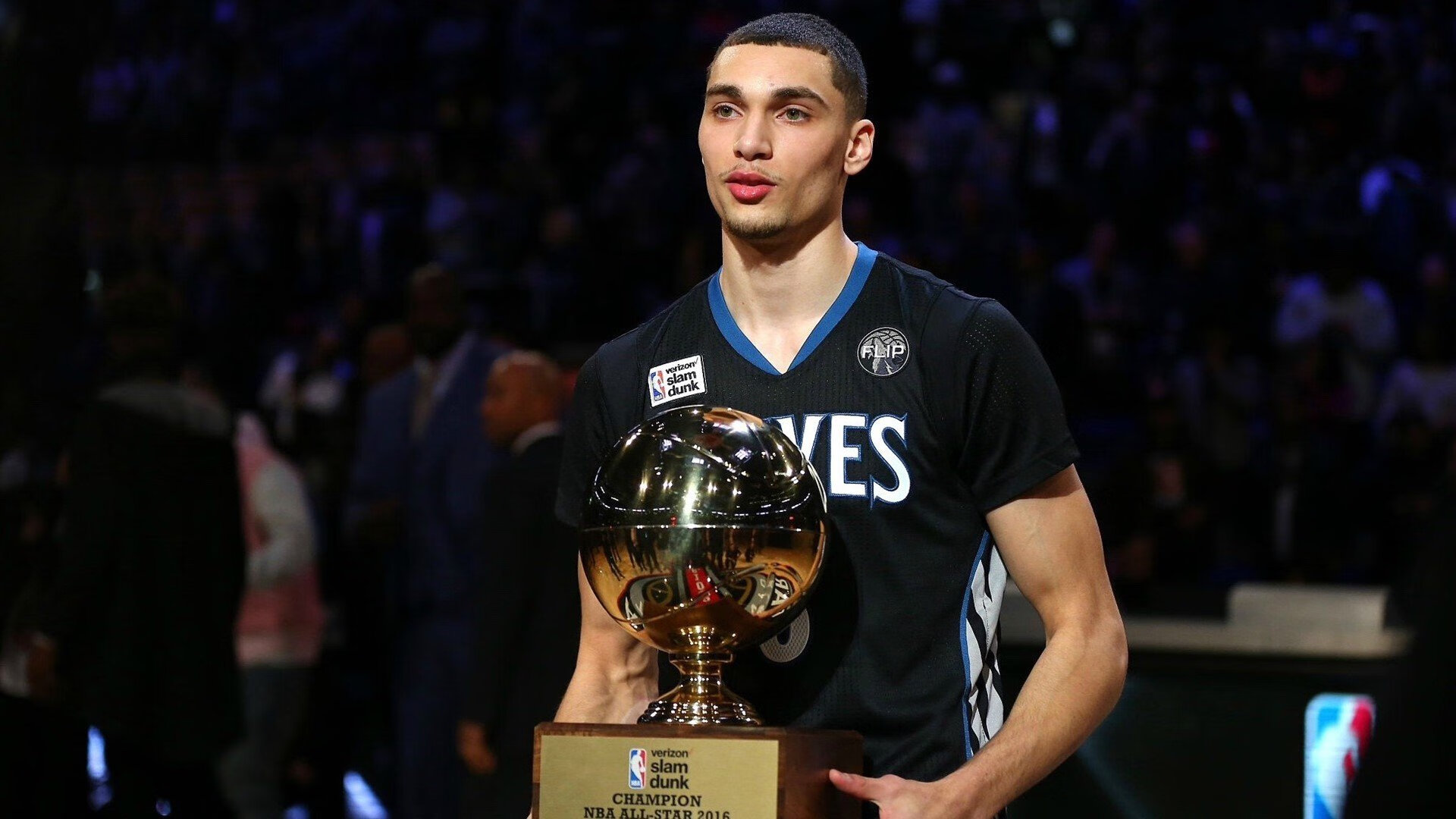 北京国安锋线搭档表现亮眼，北京国安前锋是谁